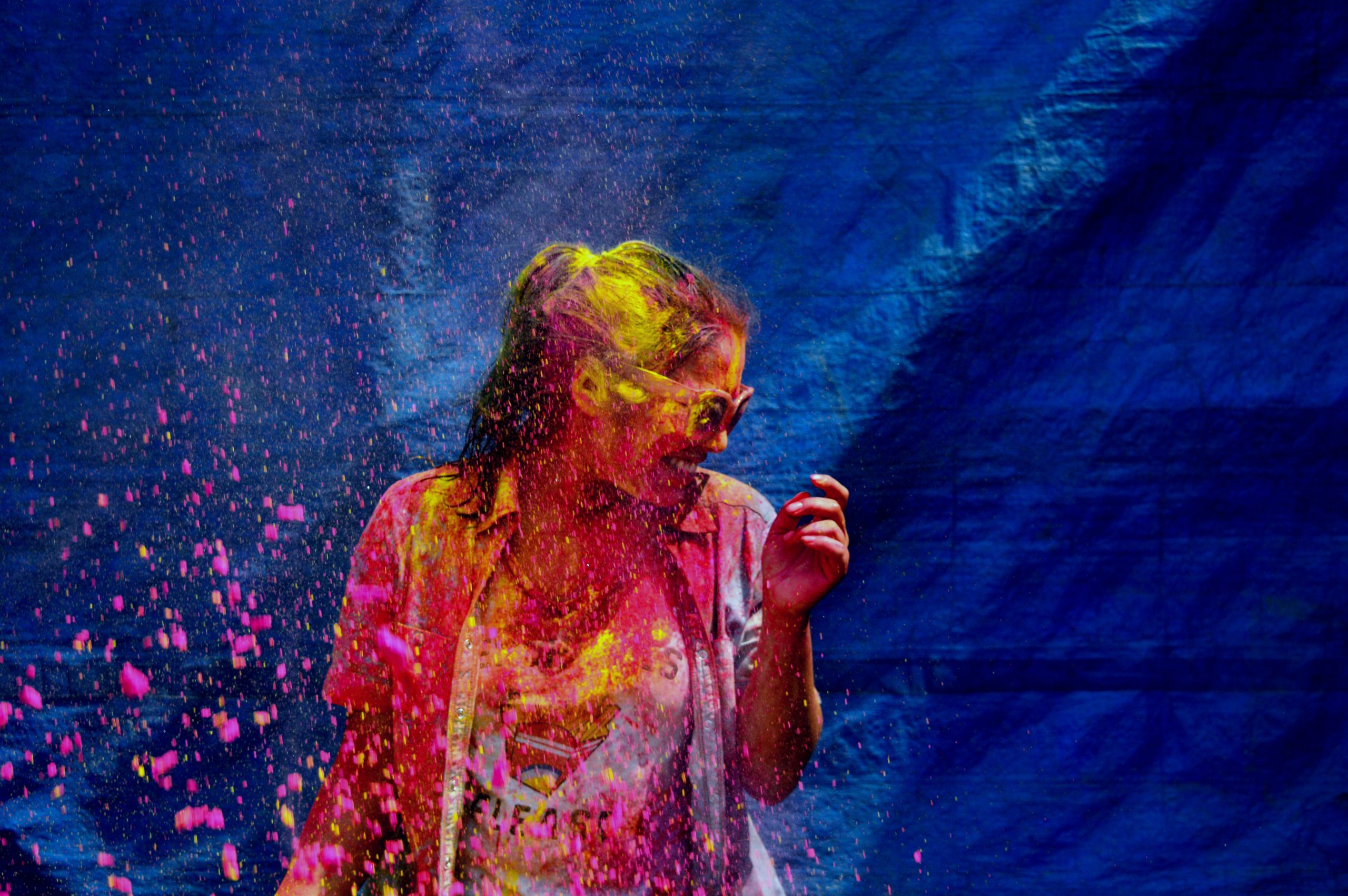 How To Get Holi Powder Out of Your Hair