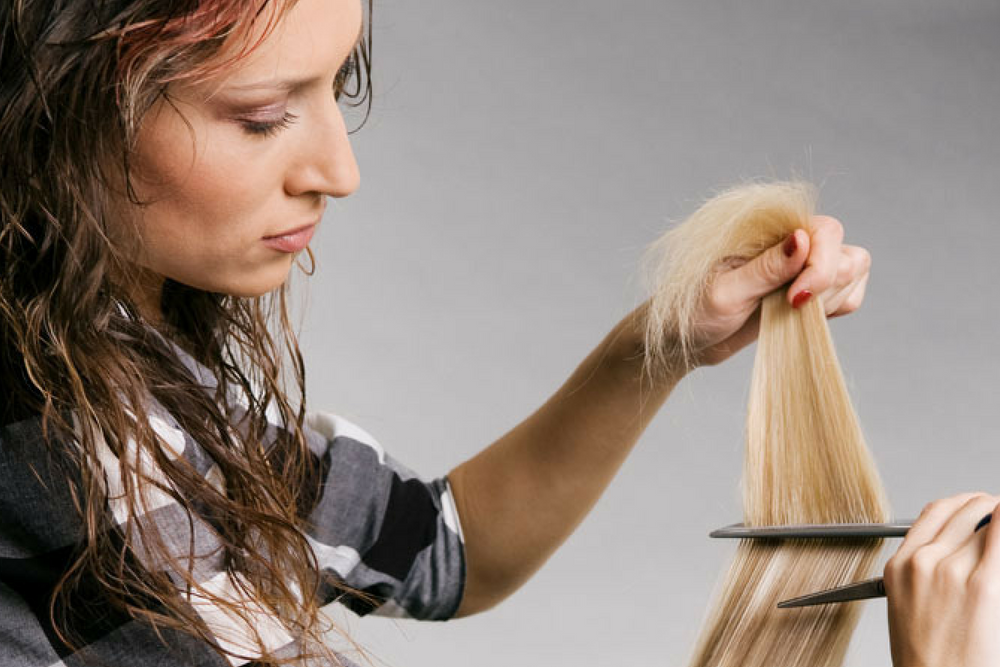 Find out how to prevent split ends at LuvlyLongLocks.com.