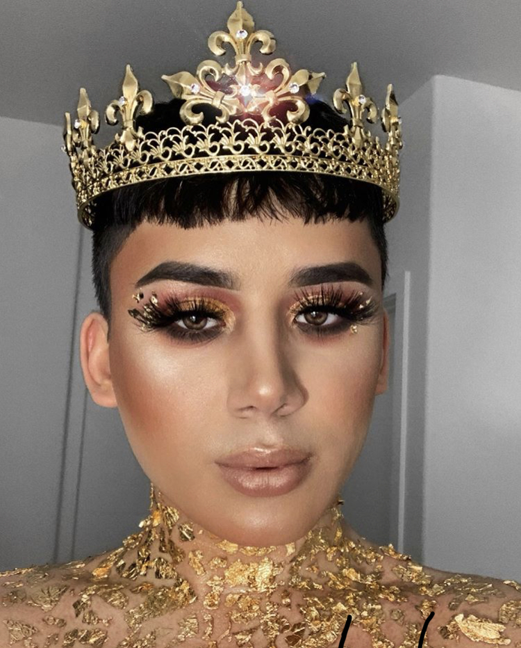 Male MUA Influencer Brandon Luxxe shares vital makeup tips and offers advice for those struggling to come out.