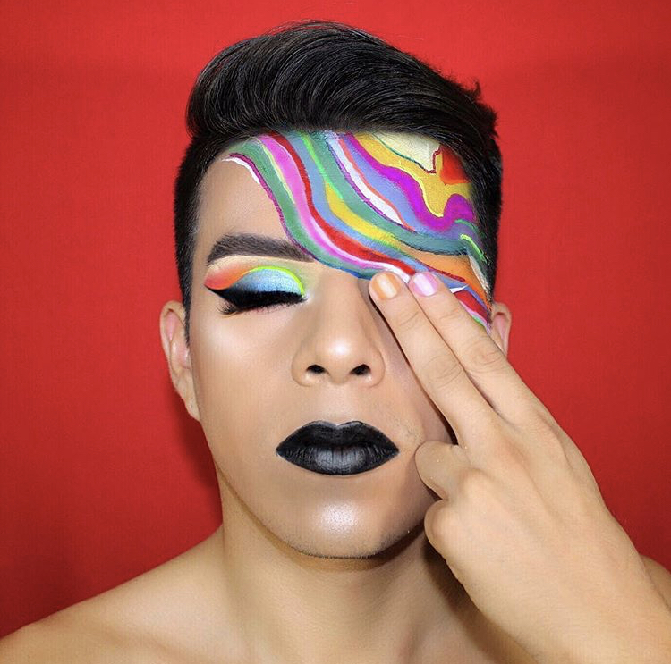 YouTube Beauty Influencer and Male MUA Leoo Valera swears by Anastasia Beverly Hills.